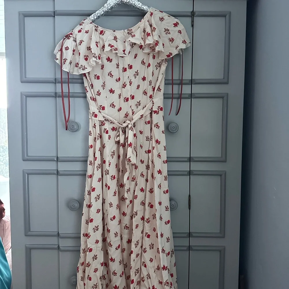 Floral Ruffle Sleeve Dress NWT - Picture 2 of 5